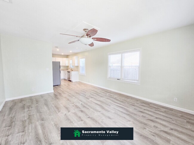 Foto del edificio - 4117 Catala Way