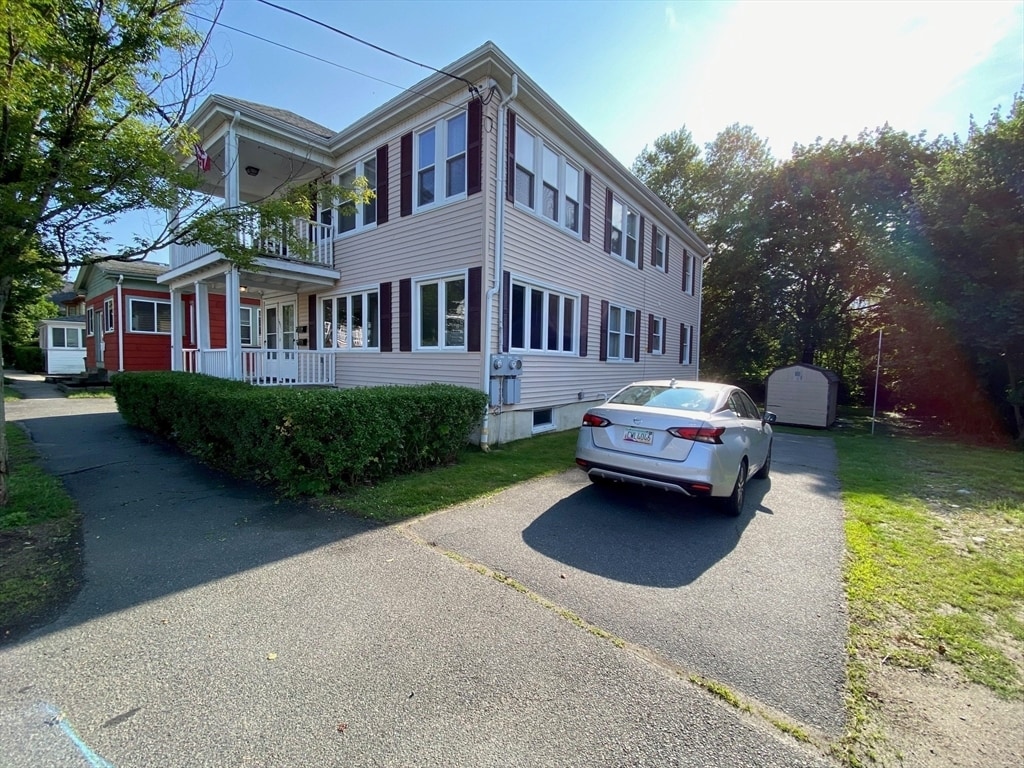 Primary Photo - 192 Jefferson Ave
