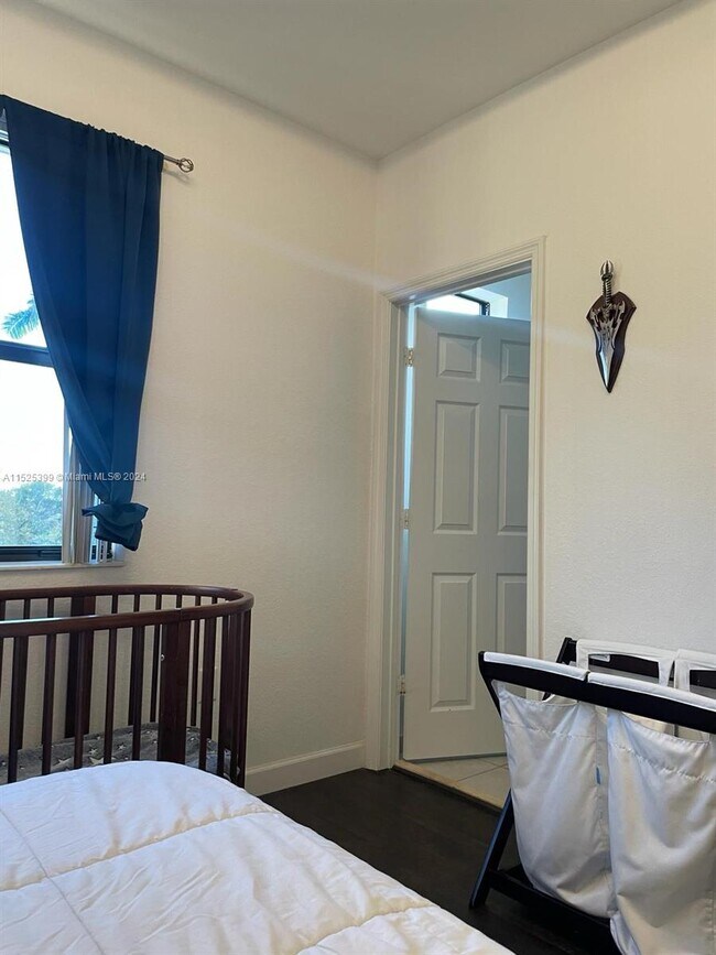 Foto del edificio - 11524 SW 250th St