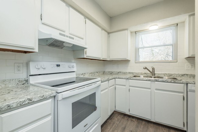 Foto del edificio - 2512 McMillan St
