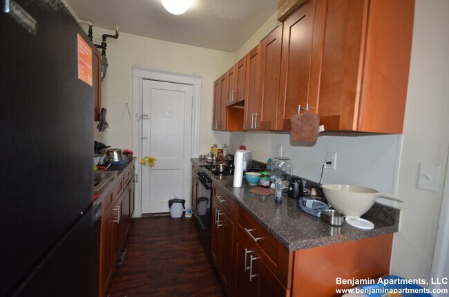 Building Photo - 1163 Boylston St