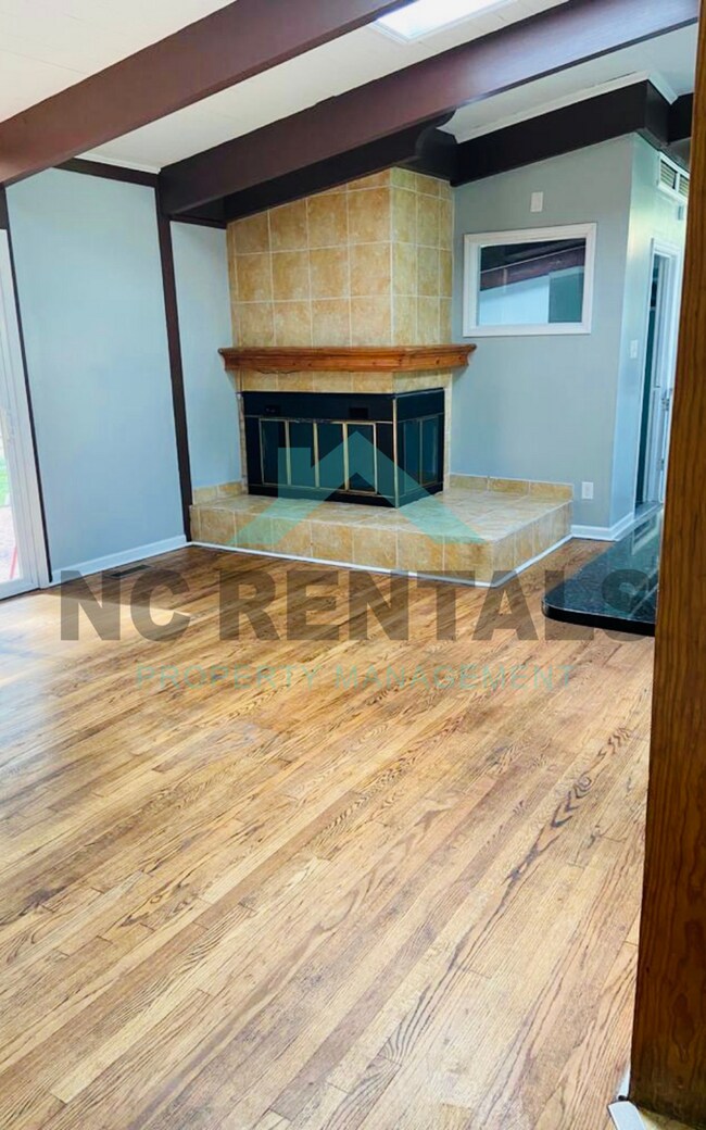 Foto del edificio - 1212 Red Oak Ave