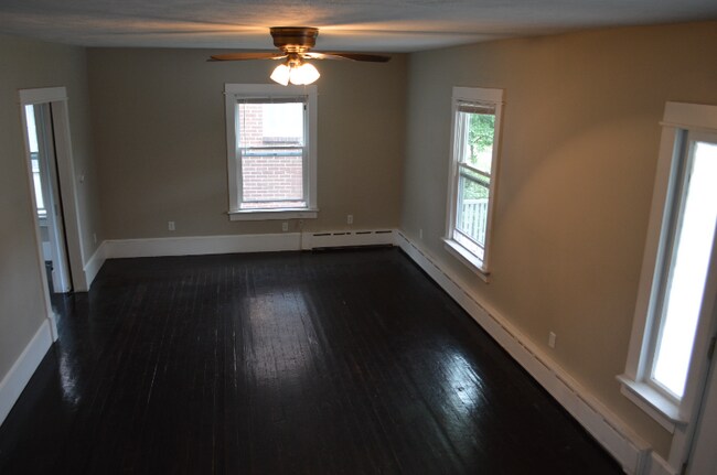 Foto del edificio - 72 Richards Ave NW
