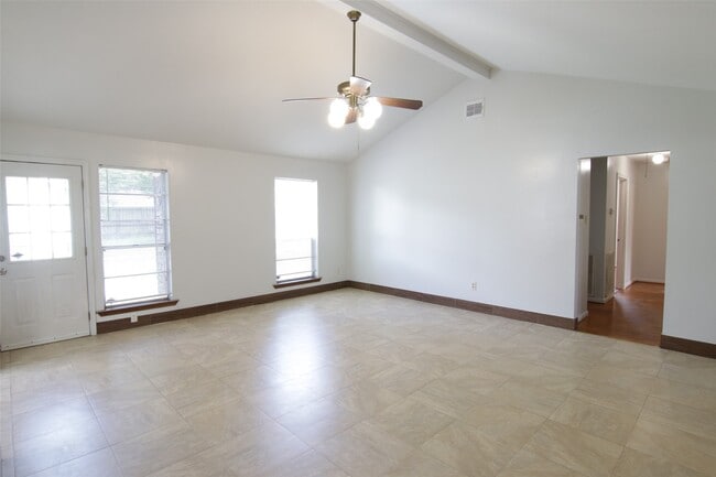 Building Photo - 8826 Stroud Dr
