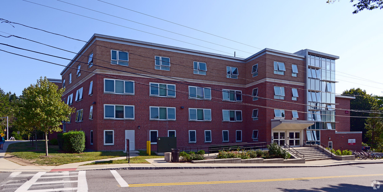 Foto del edificio - Pope Hall Bridgewater State College