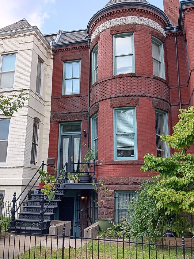Primary Photo - 37 New York Avenue Northwest, Unit #2