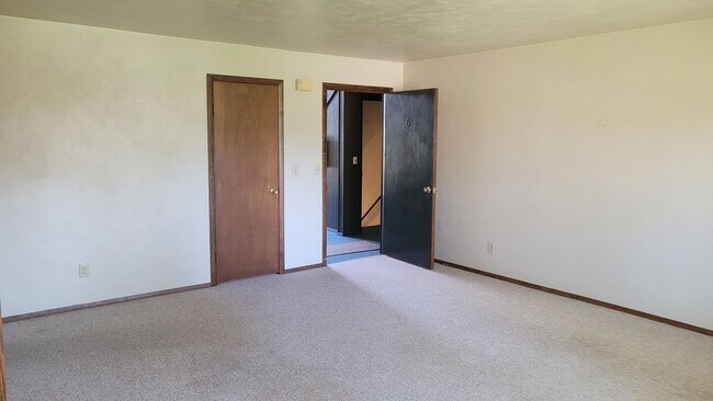 Foto del edificio - 246 Ashland Ct