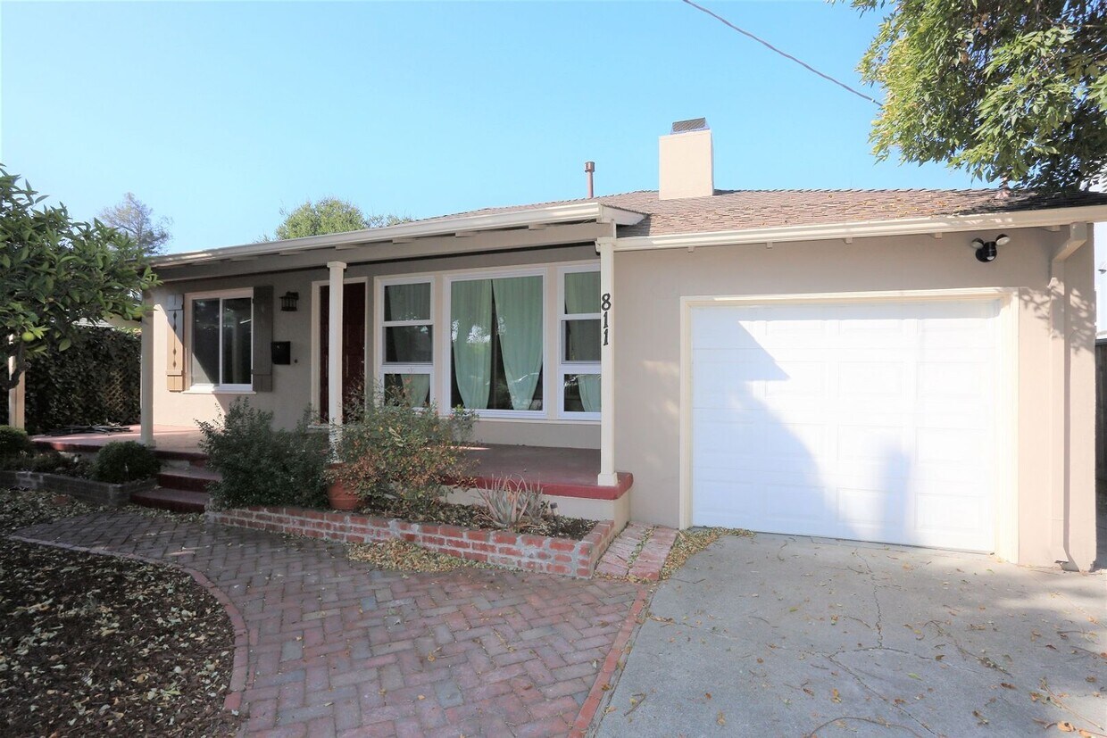 Beautiful, PetFriendly 2 Bedroom, 1 Bathr... House Rental in Redwood