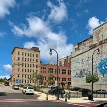 Building Photo - 6 Chatham St