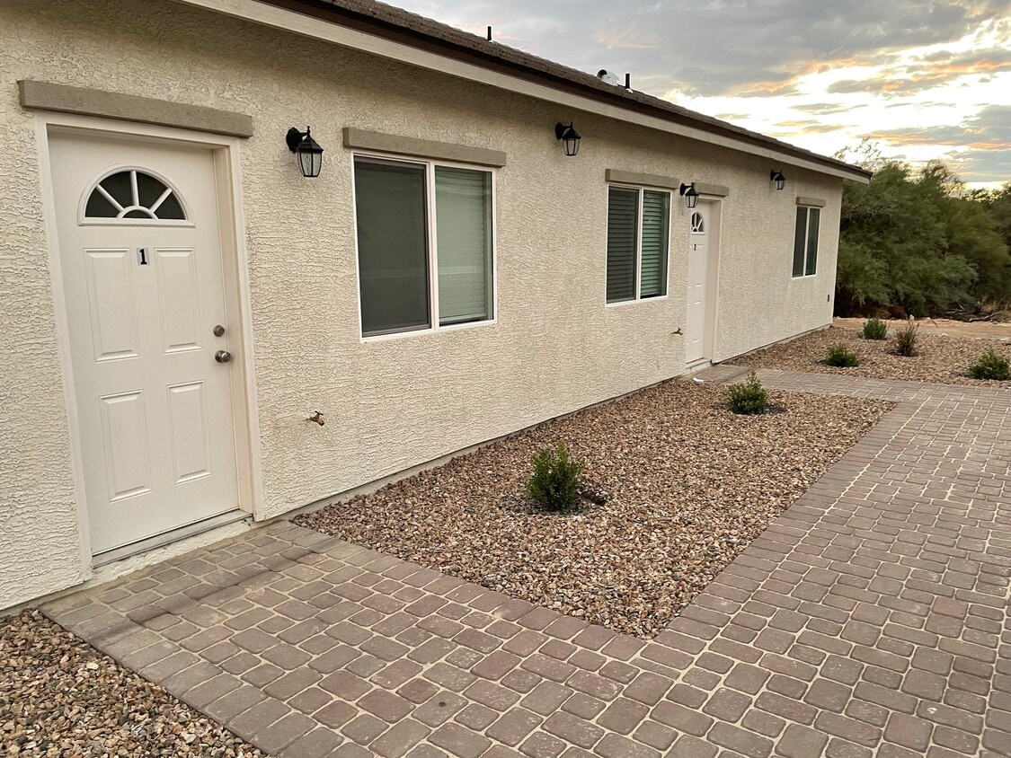 1400 Star Rd Unit 4, Pahrump, NV 89048 Apartments in Pahrump, NV