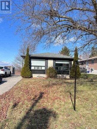 Building Photo - 747 Botany Hill Crescent