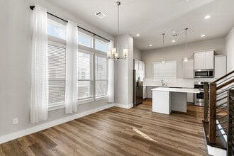 Building Photo - 9013 Lonestar River Ln