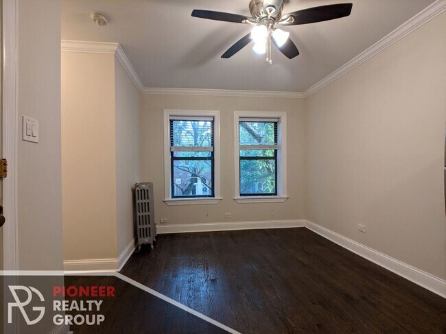 Foto del edificio - 1056 W Lill Ave