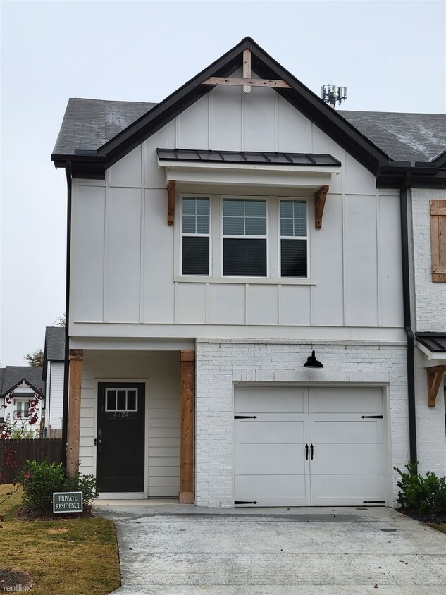 3 br, 2.5 bath Townhome 4224 Spring Vall... Townhome Rentals in