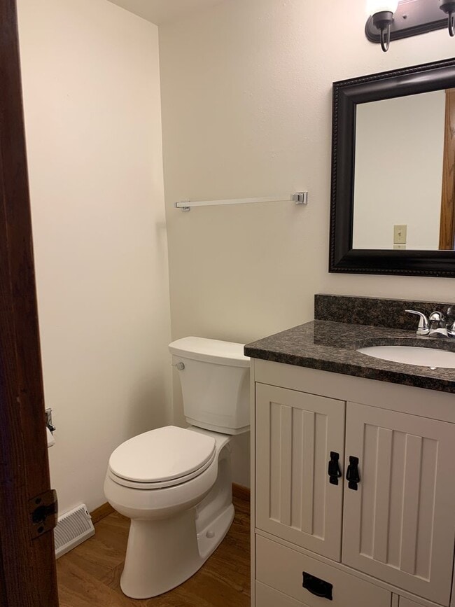 Building Photo - 1001-1007 Brookwood