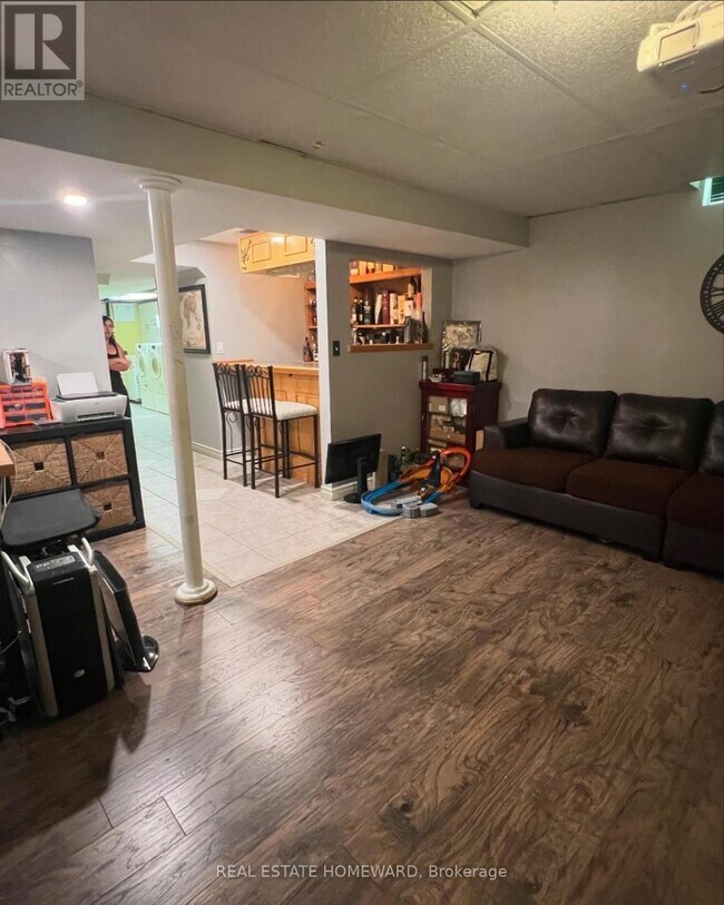 Building Photo - 1129 Hickory Hollow Glen