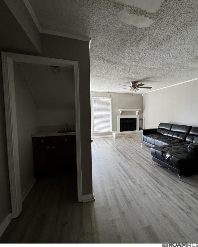 Foto del edificio - 847A E Boyd Dr