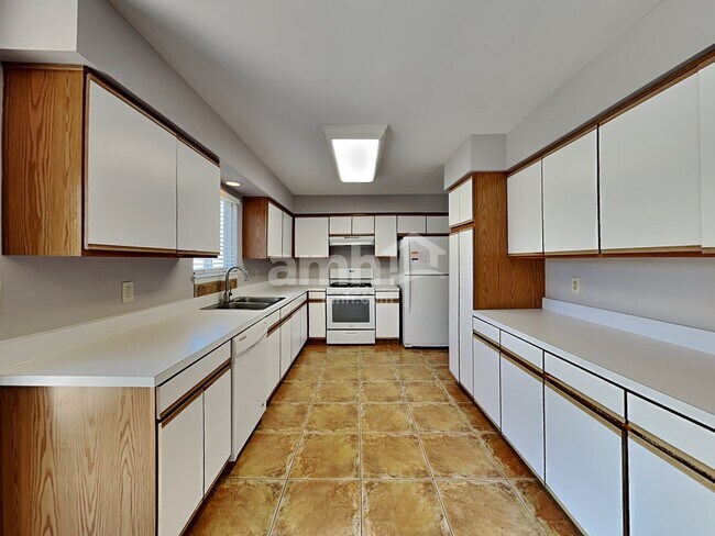 Foto del edificio - 13752 S Jonesport Cir