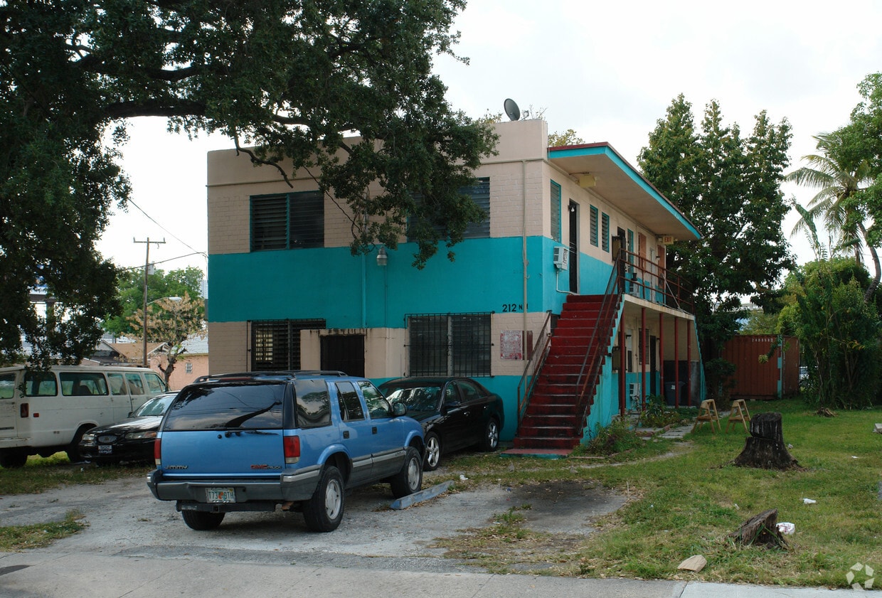 Building Photo - 212 NW 15th St
