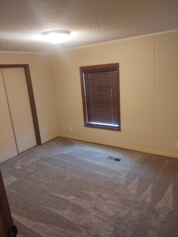 Building Photo - 911 West Ave