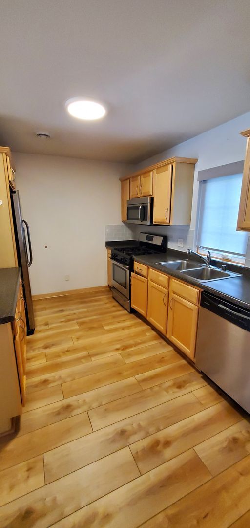 Foto del edificio - Centrally located Townhouse