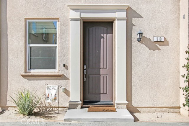 Foto del edificio - 319 Paseo Gusto