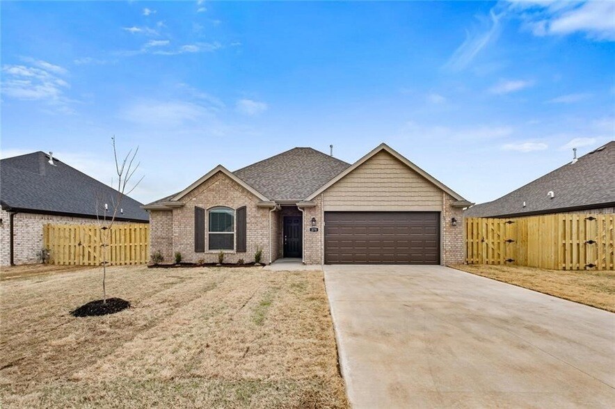 Foto principal - 275 W Tyler Rd