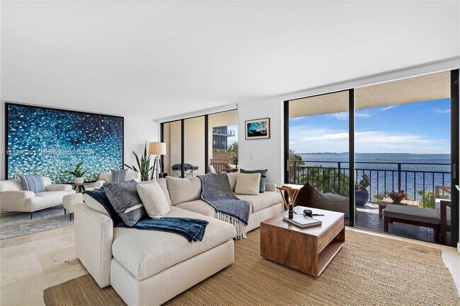 Foto del edificio - 1632 S Bayshore Ct