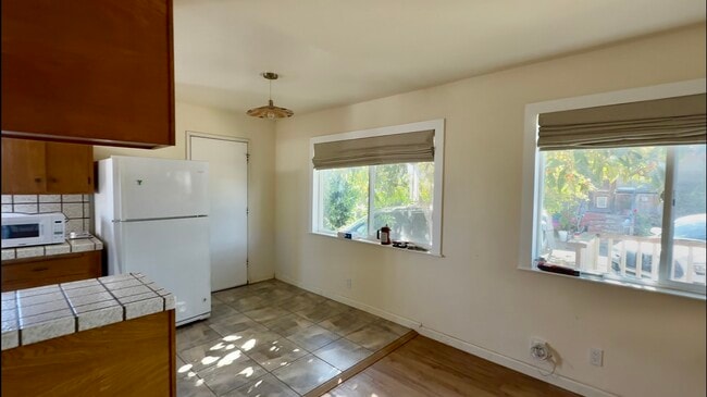Building Photo - 56 Wilkie Ave