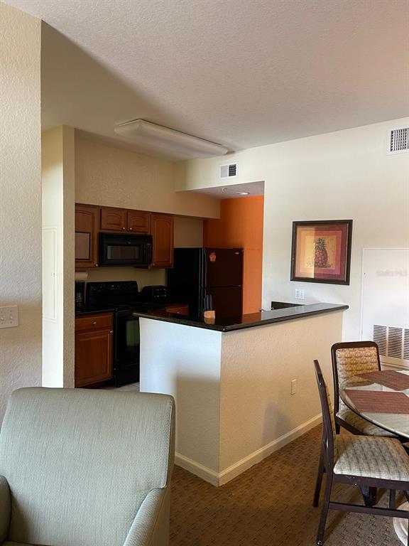 Foto del edificio - 8112 Poinciana Blvd