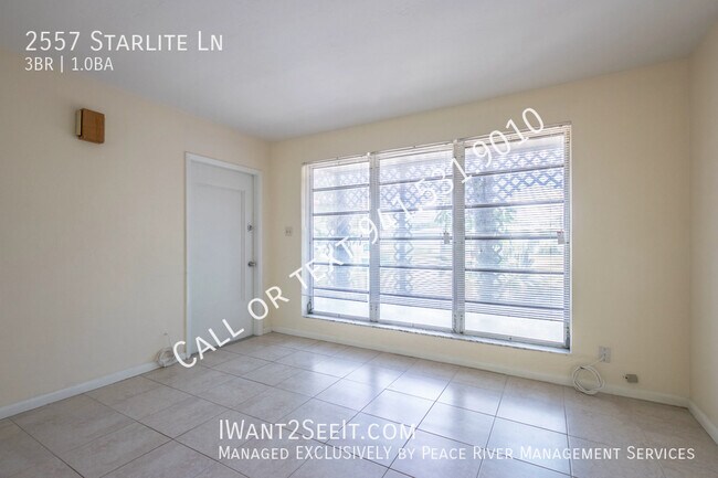 Foto del edificio - 2557 Starlite Ln