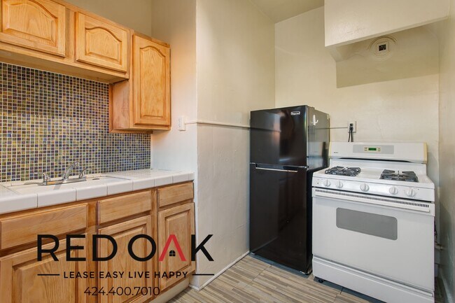 Foto del edificio - 532 S Coronado St
