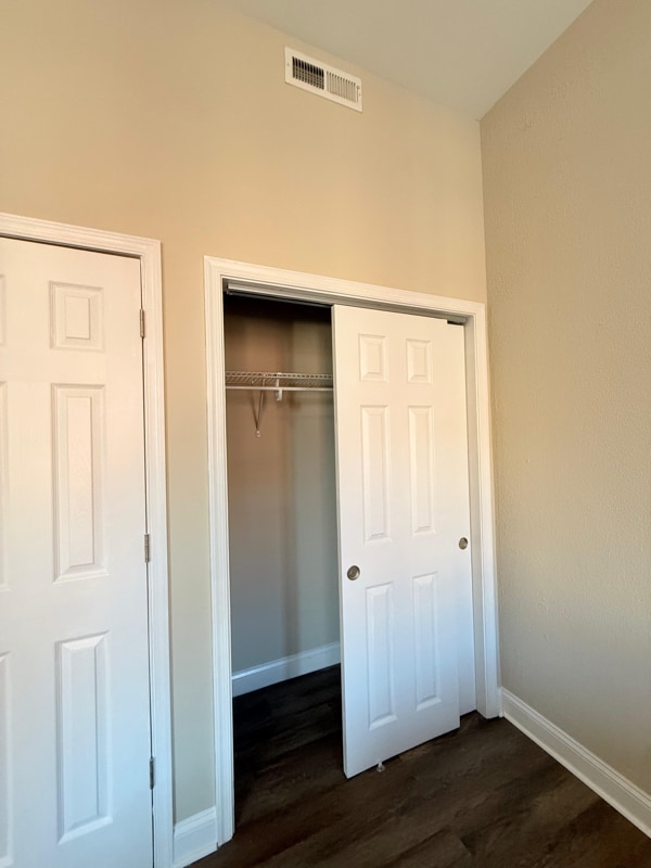 Building Photo - 1005 Edmondson Ave