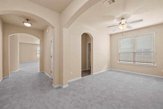 Building Photo - 2574 Garlic Creek Dr