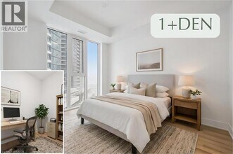 Building Photo - 25 Wellington St S