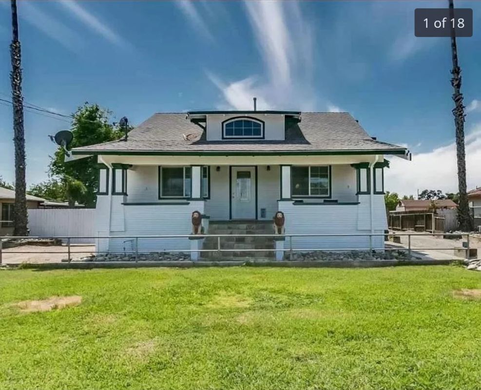 Foto principal - 2525 S Madison St