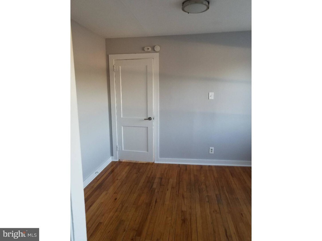 5 E Main St Unit C, Wrightstown, NJ 08562 Apartment for Rent in