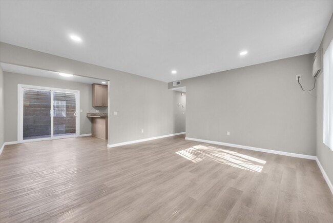 Building Photo - 10472 Chapman Ave