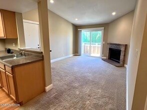 Building Photo - 555 E Patriot Blvd