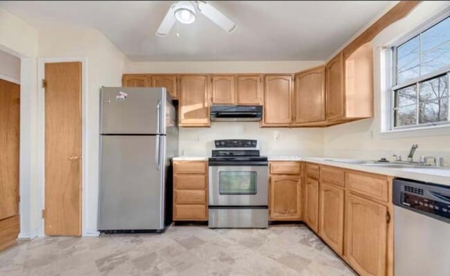 Foto del edificio - 2014 Ritchie Rd