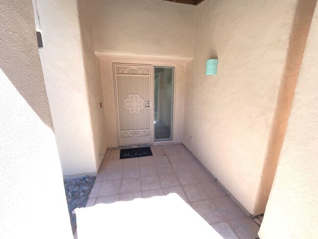Building Photo - 6561 E Ghost Flower Dr