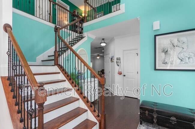 Building Photo - 1103 Magenta Way