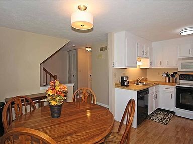 Building Photo - 3143 Laurel Ridge Cir