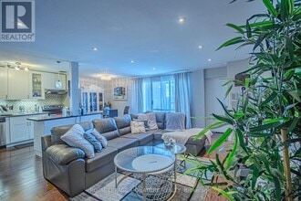 Building Photo - 3025 The Credit Woodlands