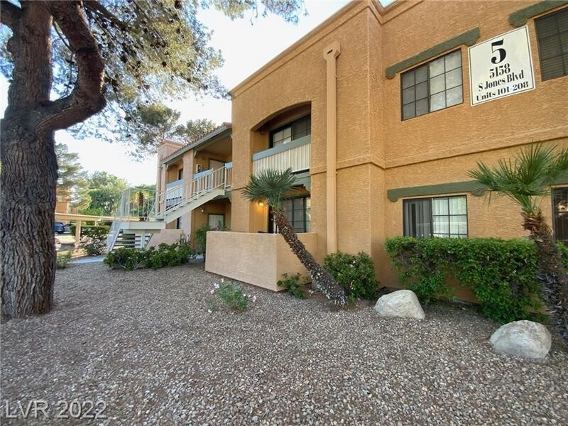 Foto del edificio - 5158 S Jones Blvd