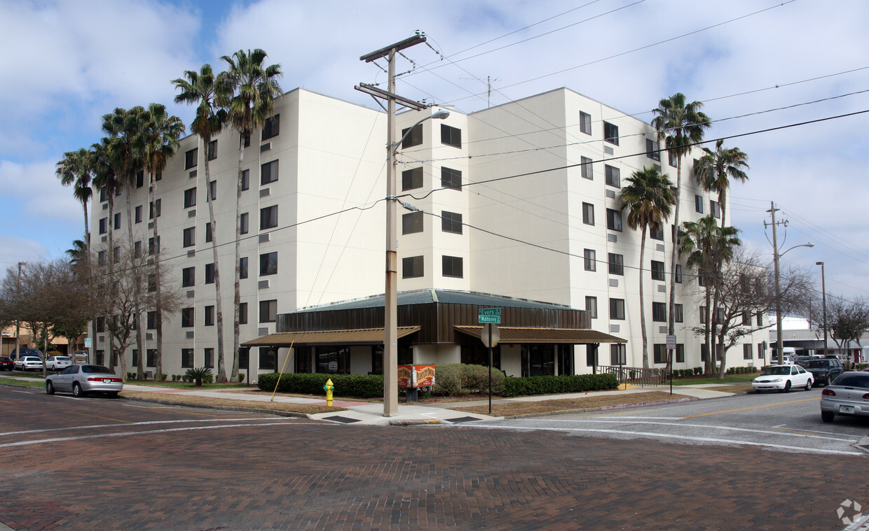 Primary Photo - Plant City Towers Apartments