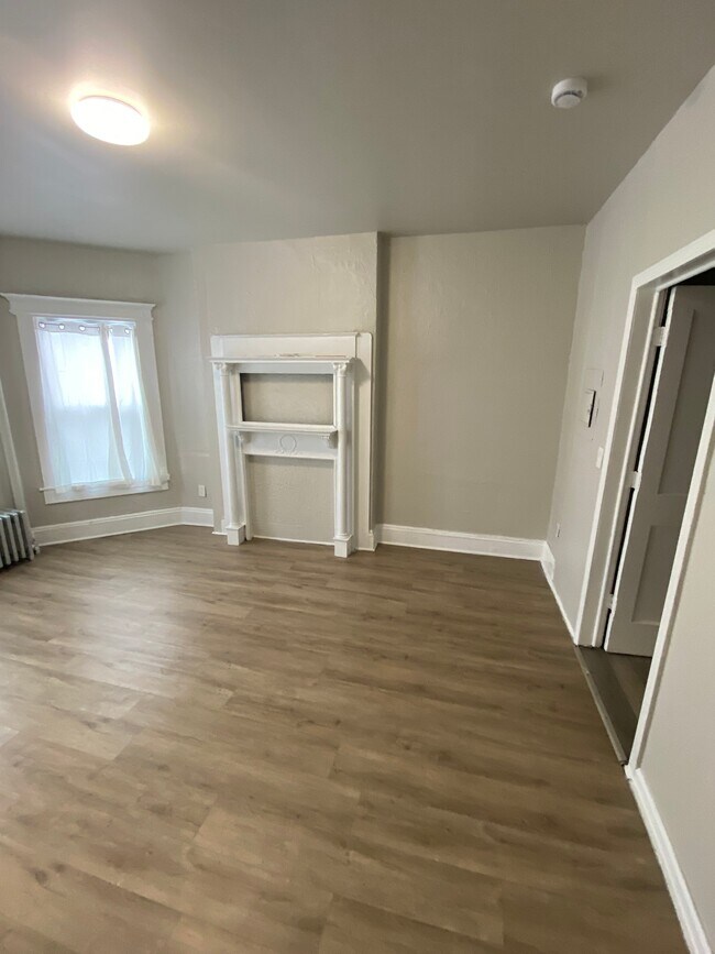 Foto del edificio - 445 Albany Ave