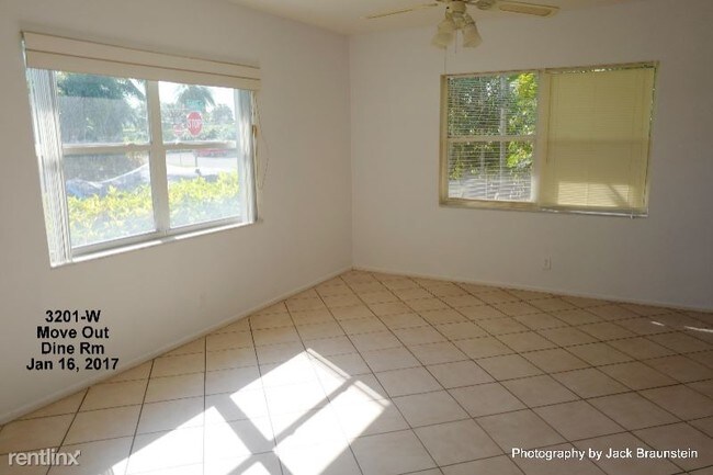 Building Photo - 3201 Marine Dr