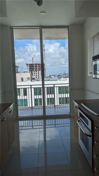 Foto del edificio - 2275 Biscayne Blvd