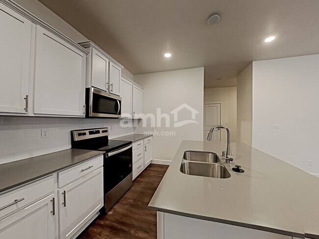 Foto del edificio - 4234 177th St E